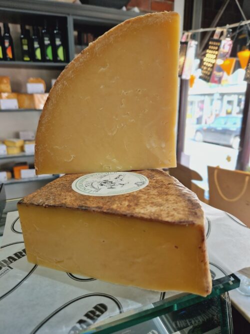 Lincolnshire Poacher cheese